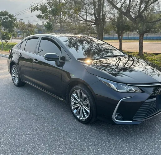 Toyota Corolla da frota Bonifácio Transportes