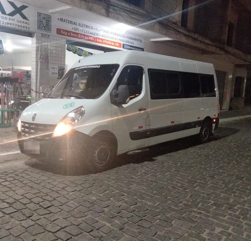 Van Renault Master da Bonifácio Transportes